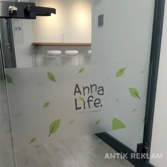 Anna Life kumlu cam filmi yaprak desenli frosted folyo görünümü